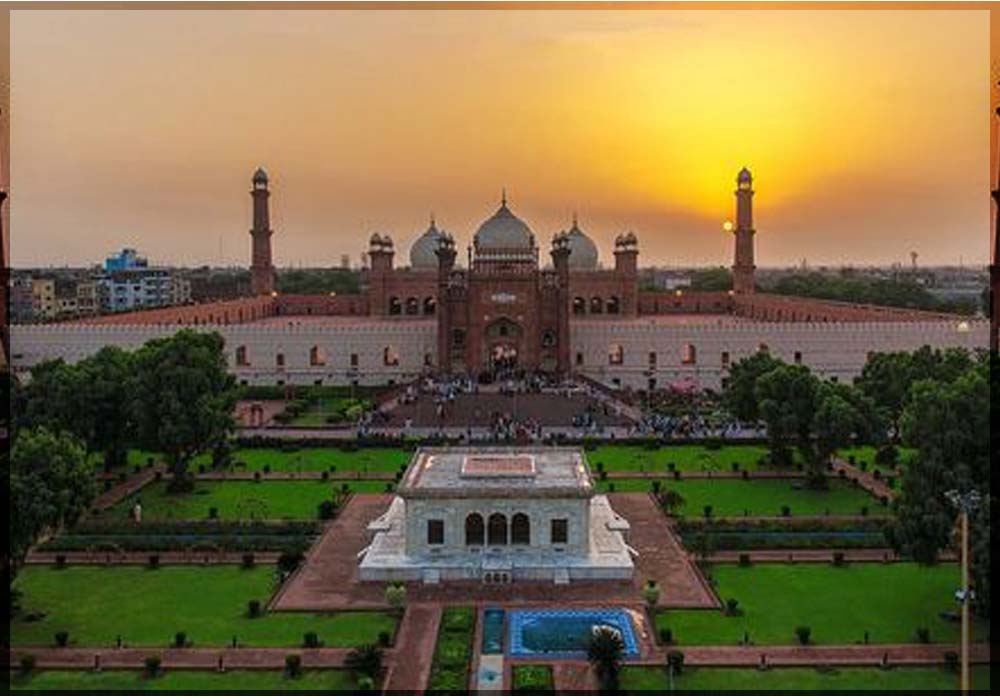 Places Of Pakistan You Should On Your First Visit 8 Places Of Pakistan You Should On Your First Visit