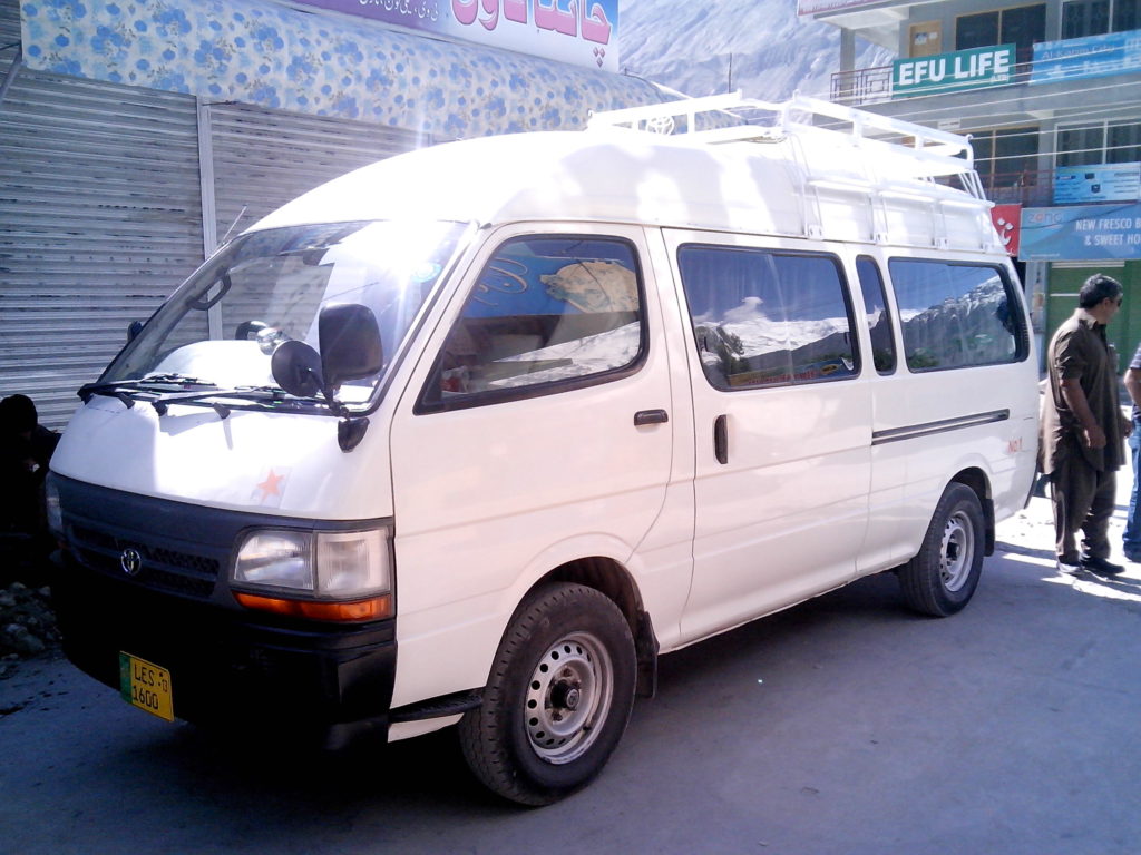Transportation 5 Hi-Roof Van GL reconditioned