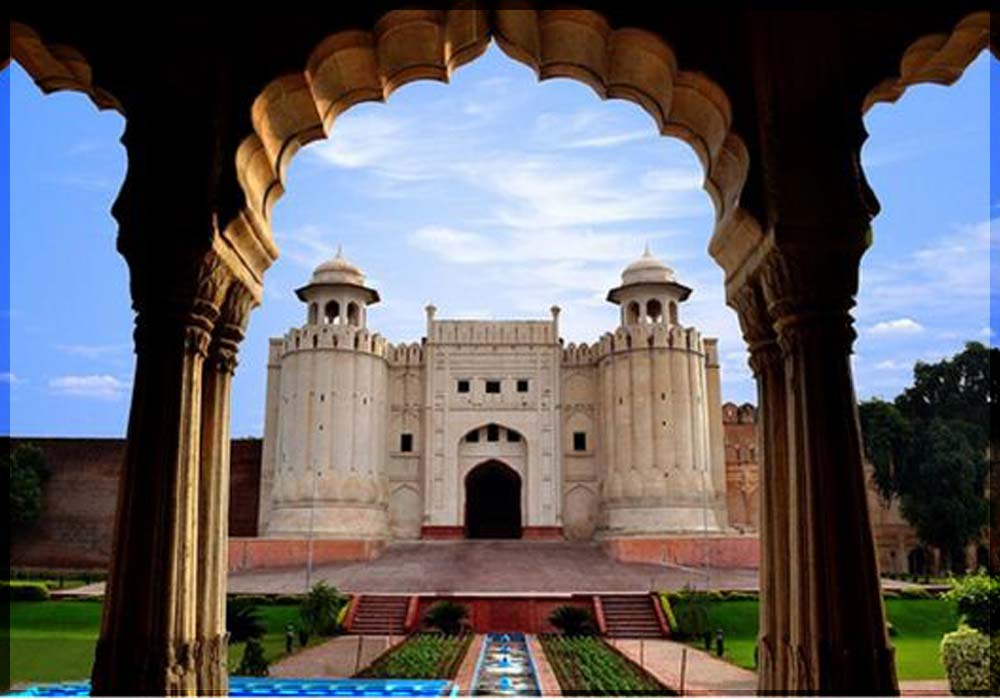 Places Of Pakistan You Should On Your First Visit 7 Places Of Pakistan You Should On Your First Visit