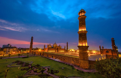 Pakistan Tour and Travel Top-10-Places-in Lahore Badshahi Mosque Pakistan Tour and Travel Top 10 Places in Lahore Badshahi Mosque Areas