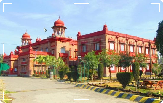 Famous Places in Peshawar To Visit With Family 11 Travel Guide Of Peshawar Tours: Peshawar Museum