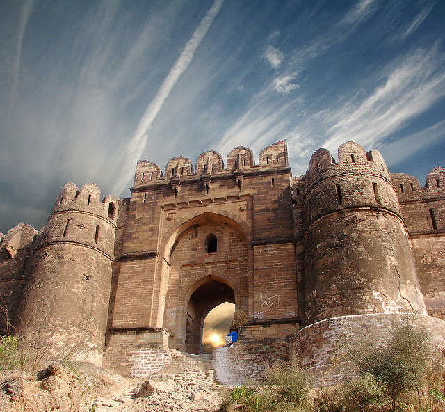 Famous Forts and Palaces of Pakistan 4 Famous Forts of Pakistan: Rohtas Fort VIEW