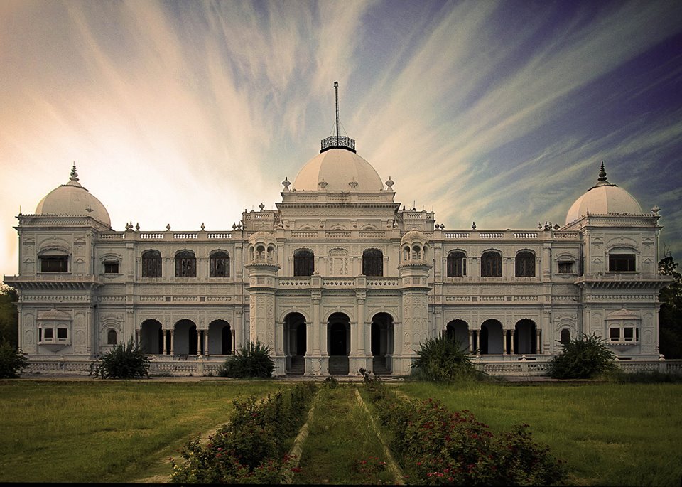 Famous Forts and Palaces of Pakistan 3 Famous Forts of Pakistan: Sadiq Garh Palace VIEW