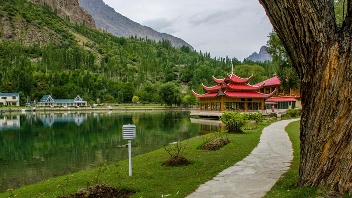 Top 10 Places You Must Visit In Skardu 5 Famous Places Of Skardu: Shangrila Lake Valley
