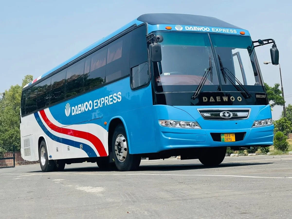 Top 10 Bus Services in Pakistan- Travel By Bus With Comfort 2 Best Bus Services in Pakistan - Daewoo Bus Service
