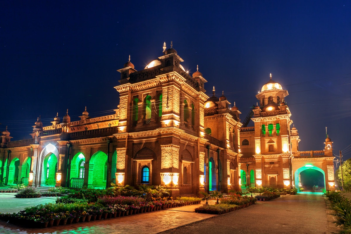 10 Best Photo Locations In Pakistan 11 Best Photo Locations in Pakistan: Islamia College Peshawar - Pakistan Tour and Travel