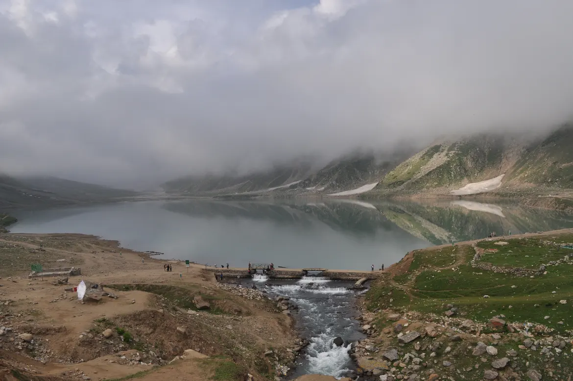 How to spend Summer Vacations in Pakistan? 3 summer vacations in pakistan: lake saif ul malook